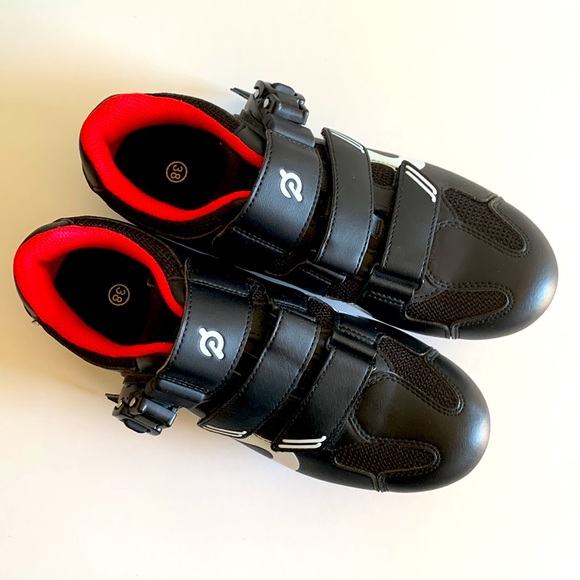 Peloton Women’s Cycling Shoes - Picture 3 of 4